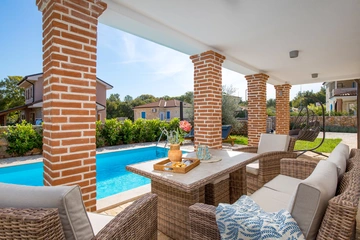 Pool Villa for Up to 8 Guests in Malinska