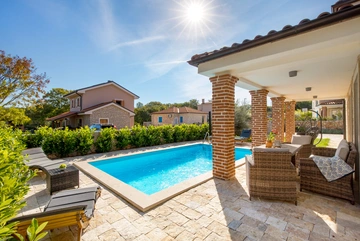 Pool Villa for Up to 8 Guests in Malinska