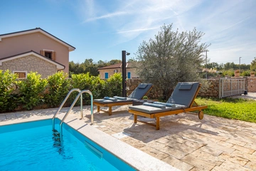 Pool Villa for Up to 8 Guests in Malinska
