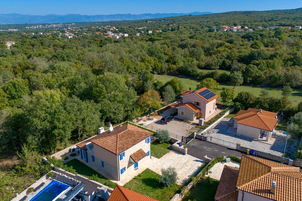 Pool Villa for Up to 8 Guests in Malinska