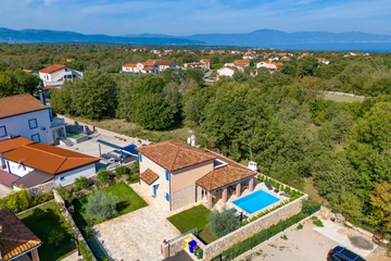 Pool Villa for Up to 8 Guests in Malinska