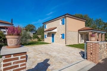 Pool Villa for Up to 8 Guests in Malinska