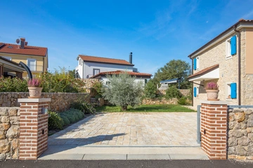 Pool Villa for Up to 8 Guests in Malinska