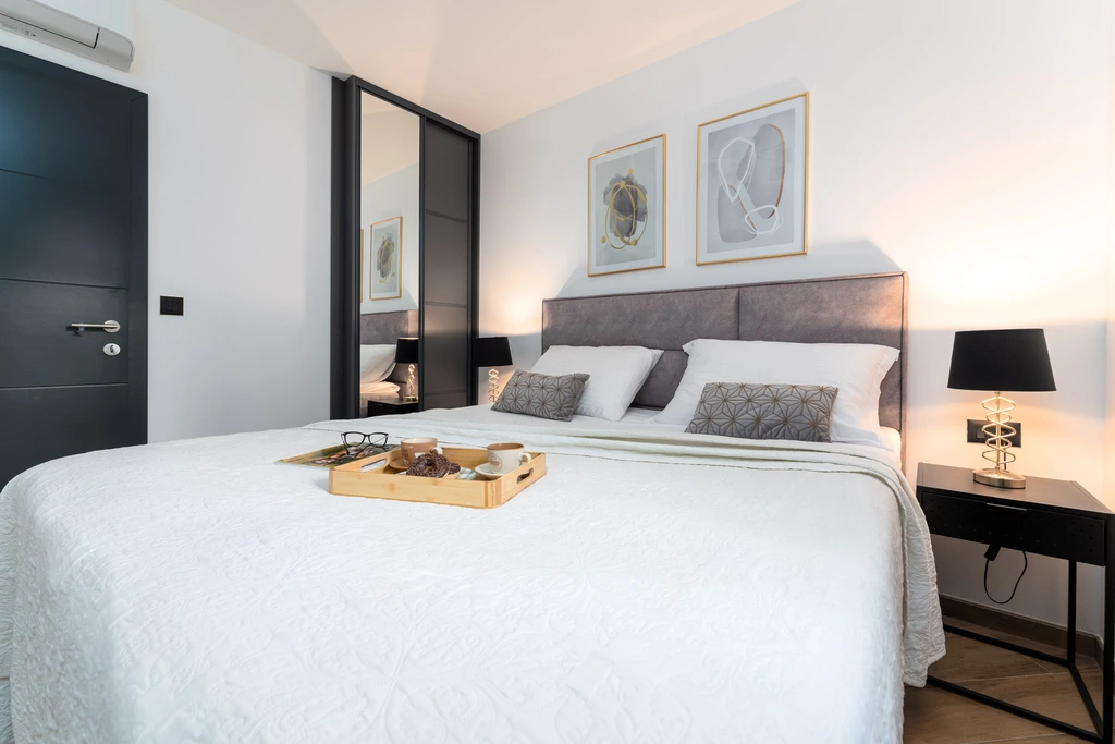 Krk 1-Bedroom Apartment for 2 Guests
