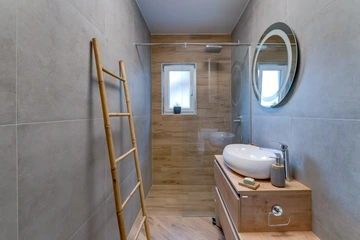 Krk 1-Bedroom Apartment for 2 Guests