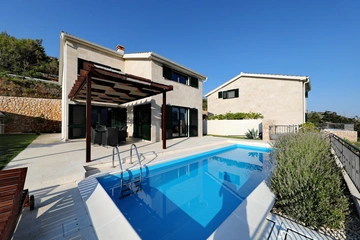 Modern Villa with Pool in Vinjerac for 6