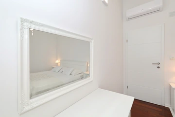 Modern Villa with Pool in Vinjerac for 6