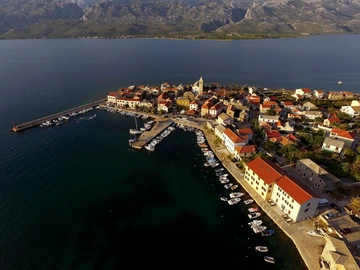 Modern Villa with Pool in Vinjerac for 6