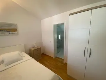 Modern Villa with Pool in Vinjerac for 6