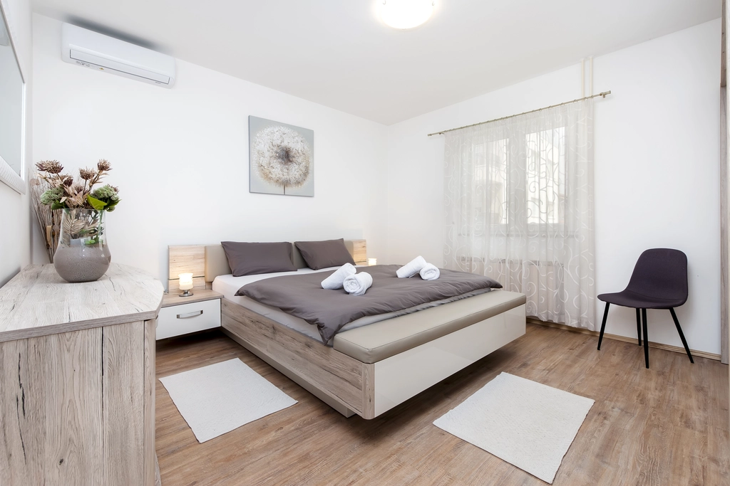 Three-Bedroom Apartment in Rovinj for 6 Guests