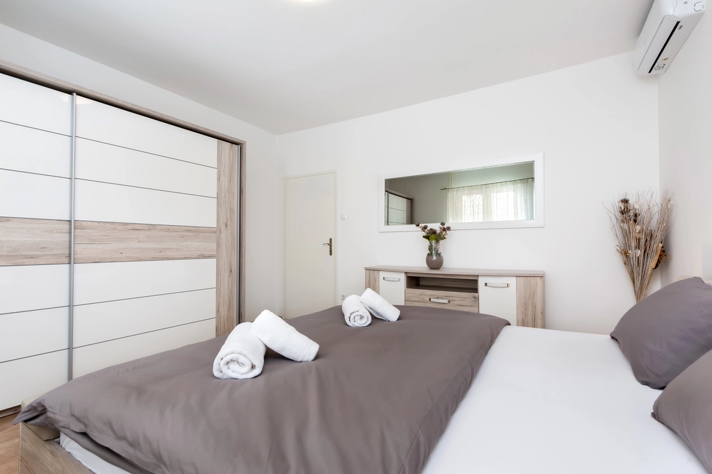 Three-Bedroom Apartment in Rovinj for 6 Guests
