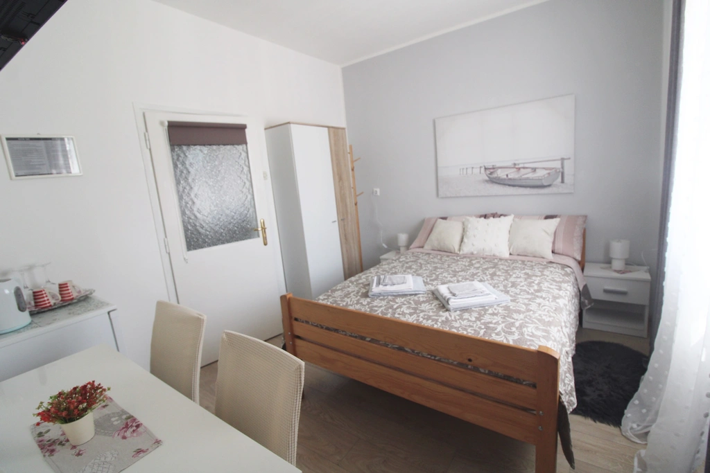 Room for Two in Pula with Dedicated Parking