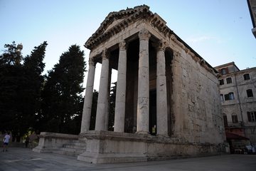 Room for Two in Pula with Dedicated Parking