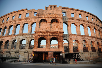 Room for Two in Pula with Dedicated Parking