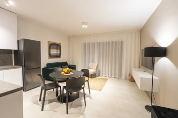 One-Bedroom Apartment in Pula with Parking