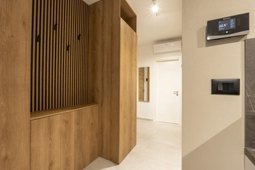 One-Bedroom Apartment in Pula with Parking