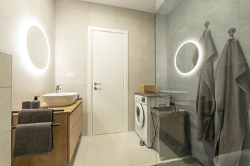 One-Bedroom Apartment in Pula with Parking