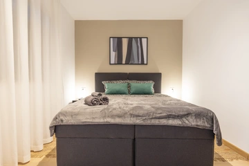 One-Bedroom Apartment in Pula with Parking