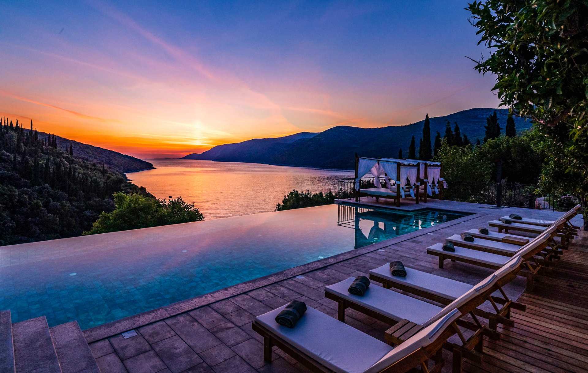 Villa Bay Breeze with Infinity Pool