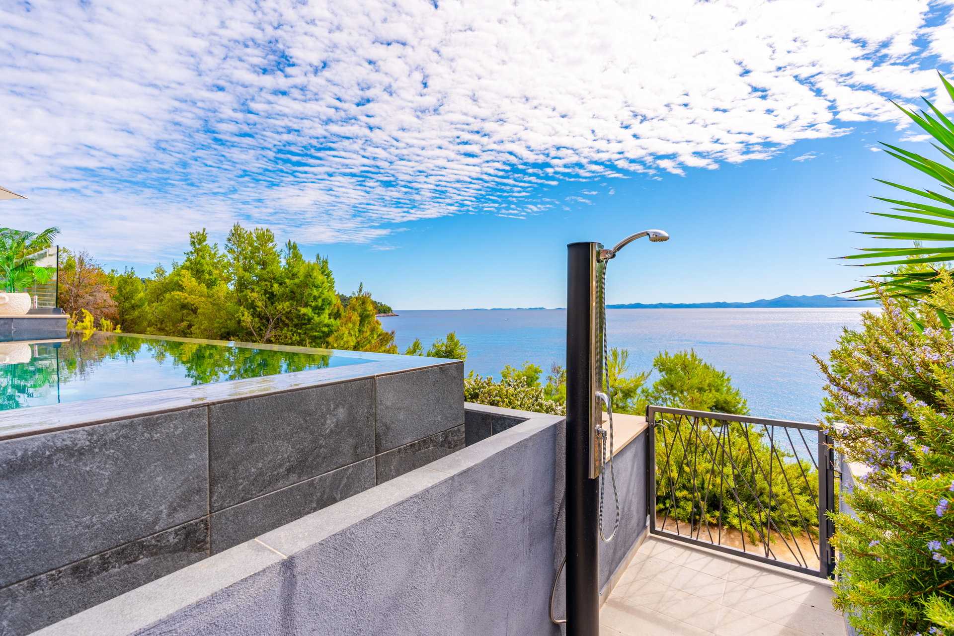 Luxury Villa Bianca with Pool