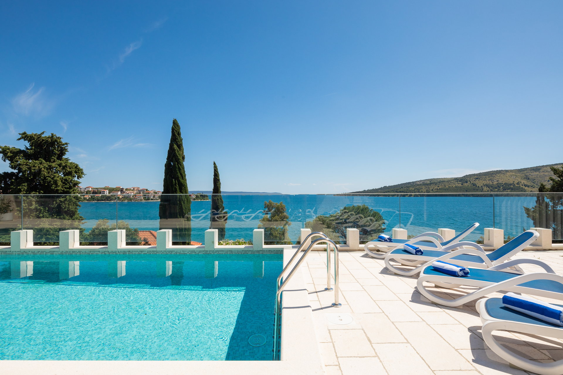Villa Ocean View with Pool III