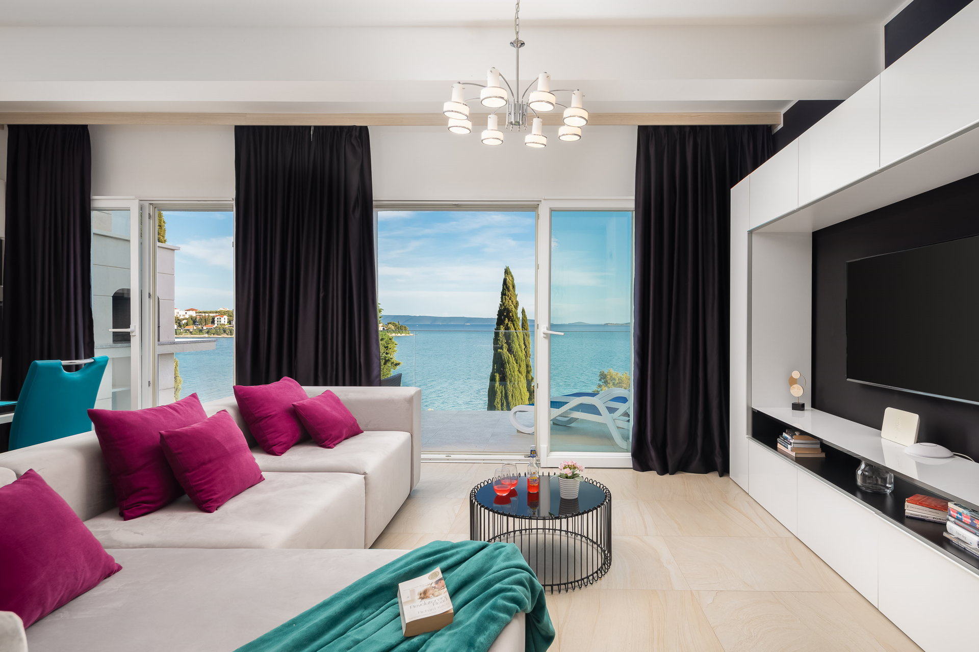 Villa Ocean View with Pool III