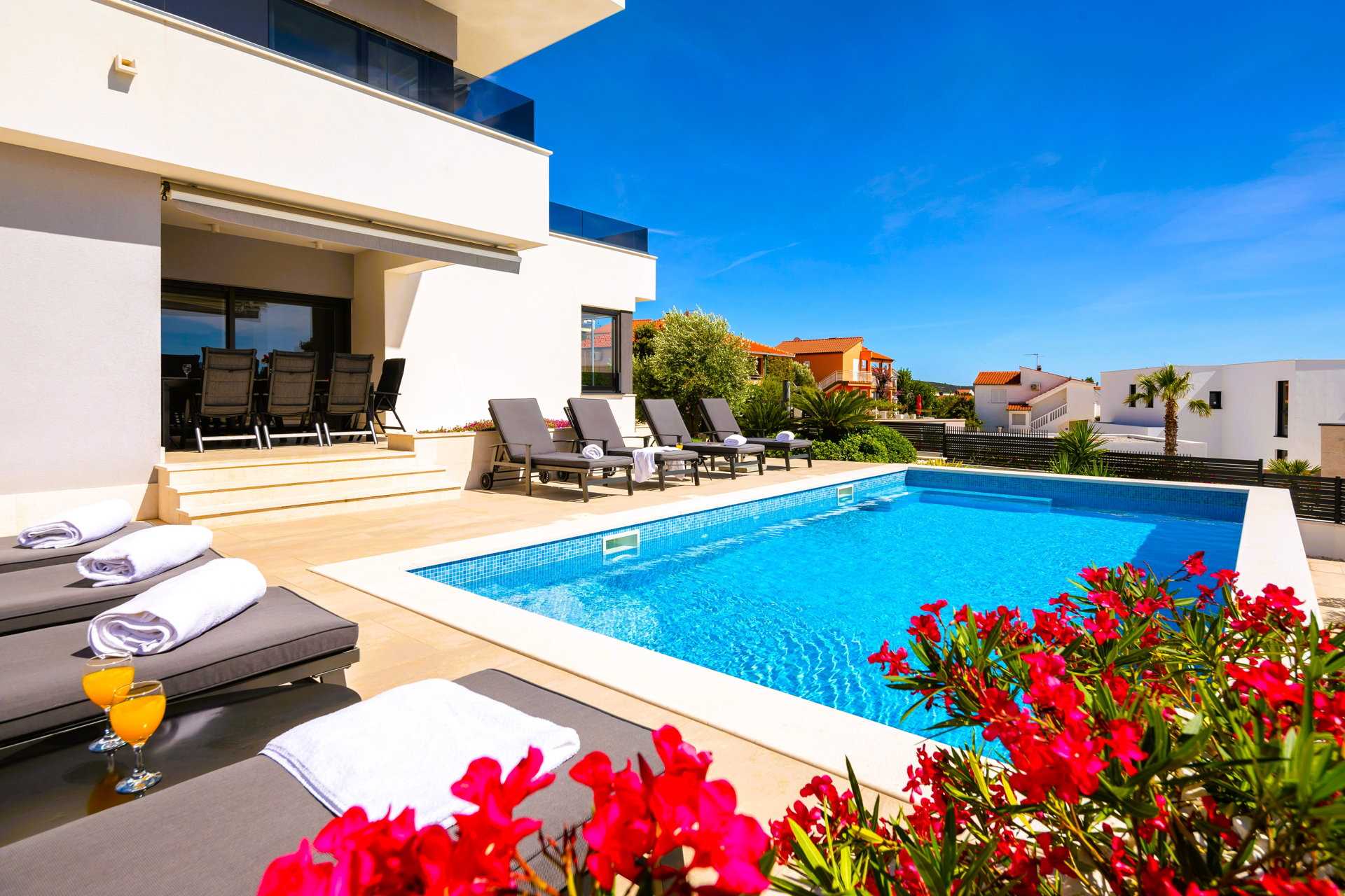 Luxury Villa Tempera with Pool
