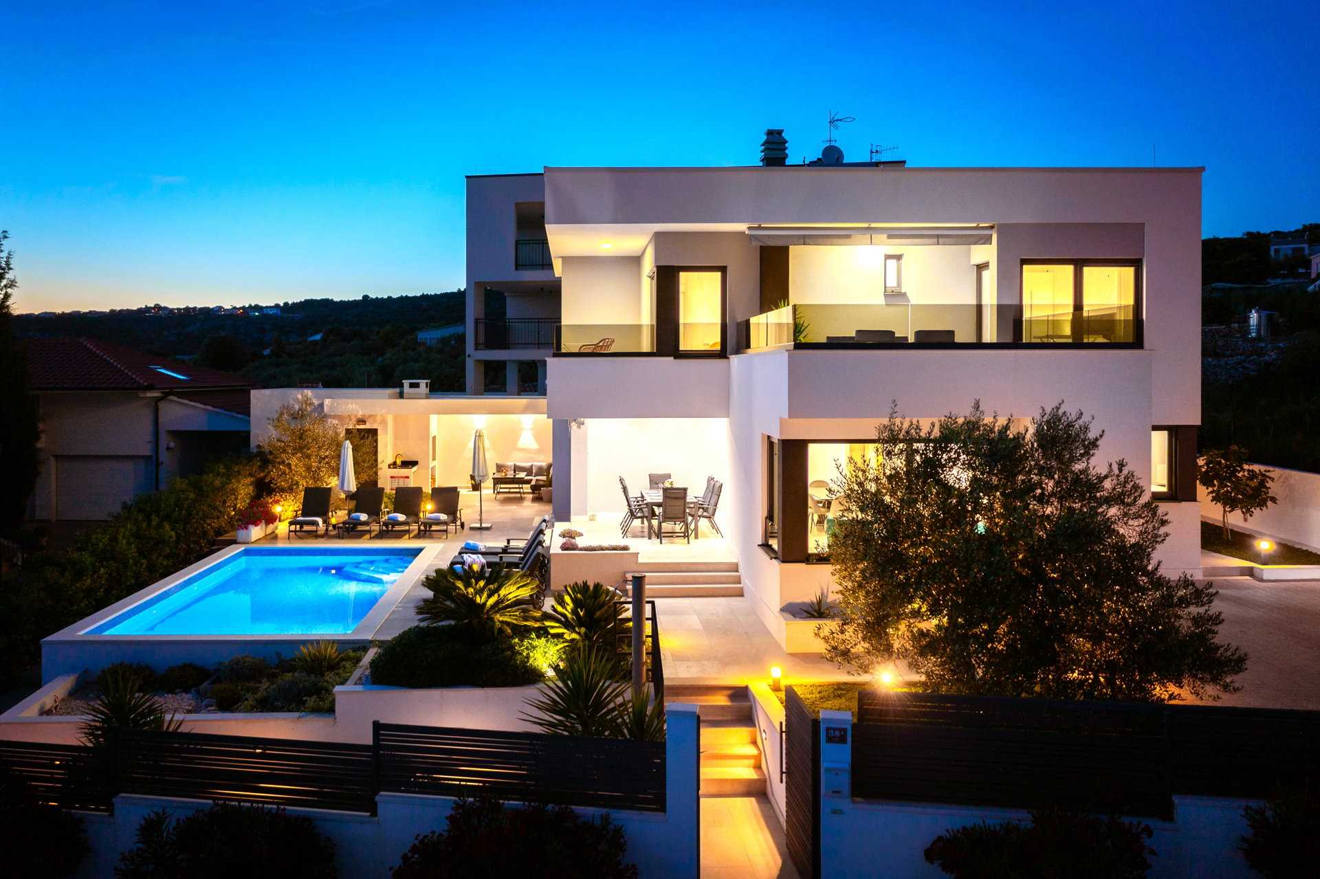 Luxury Villa Tempera with Pool