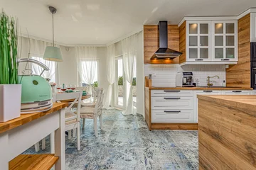 Family-Friendly Villa with Pool in Marina