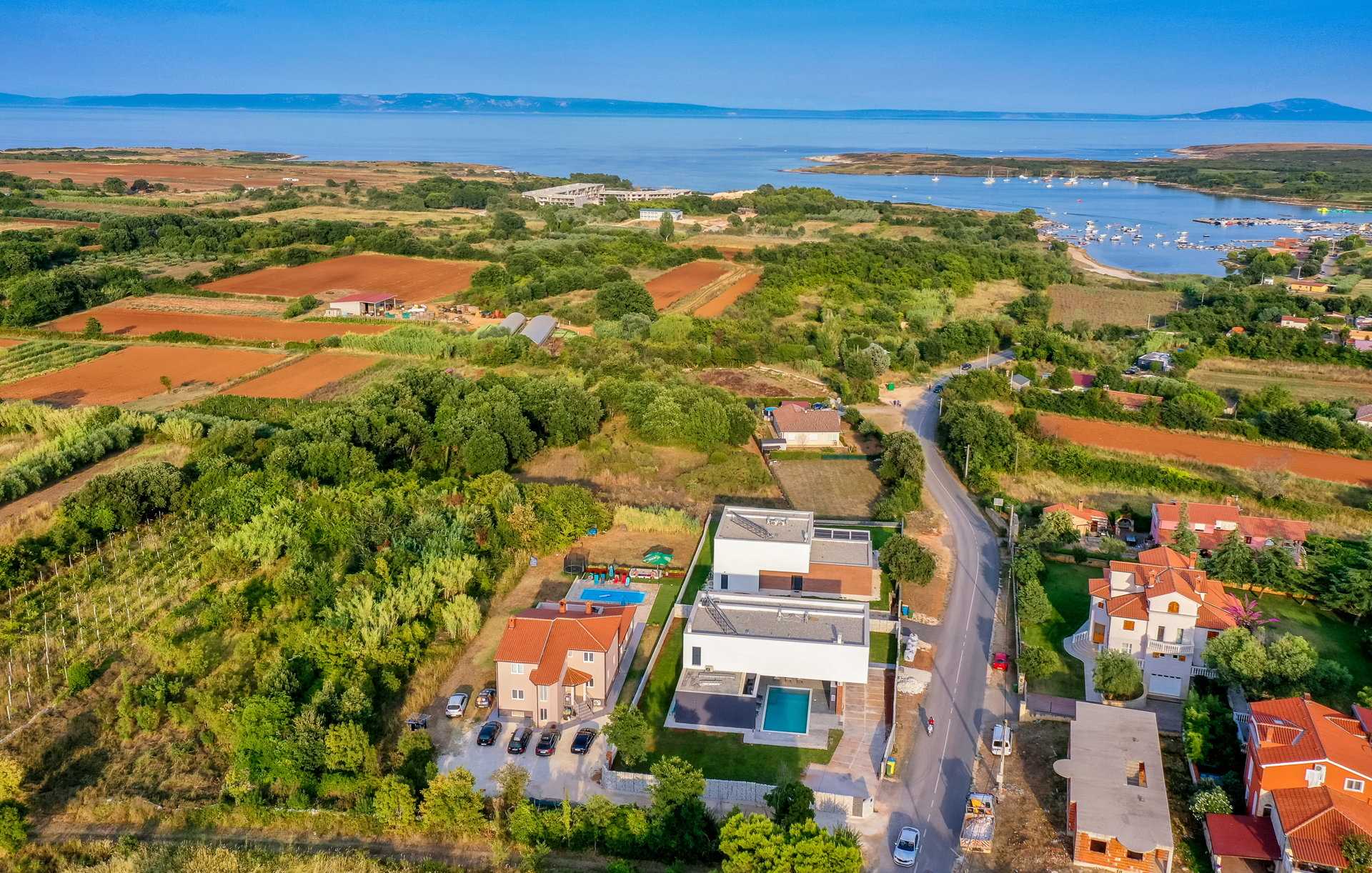 Luxury Villa Aurealis with Pool