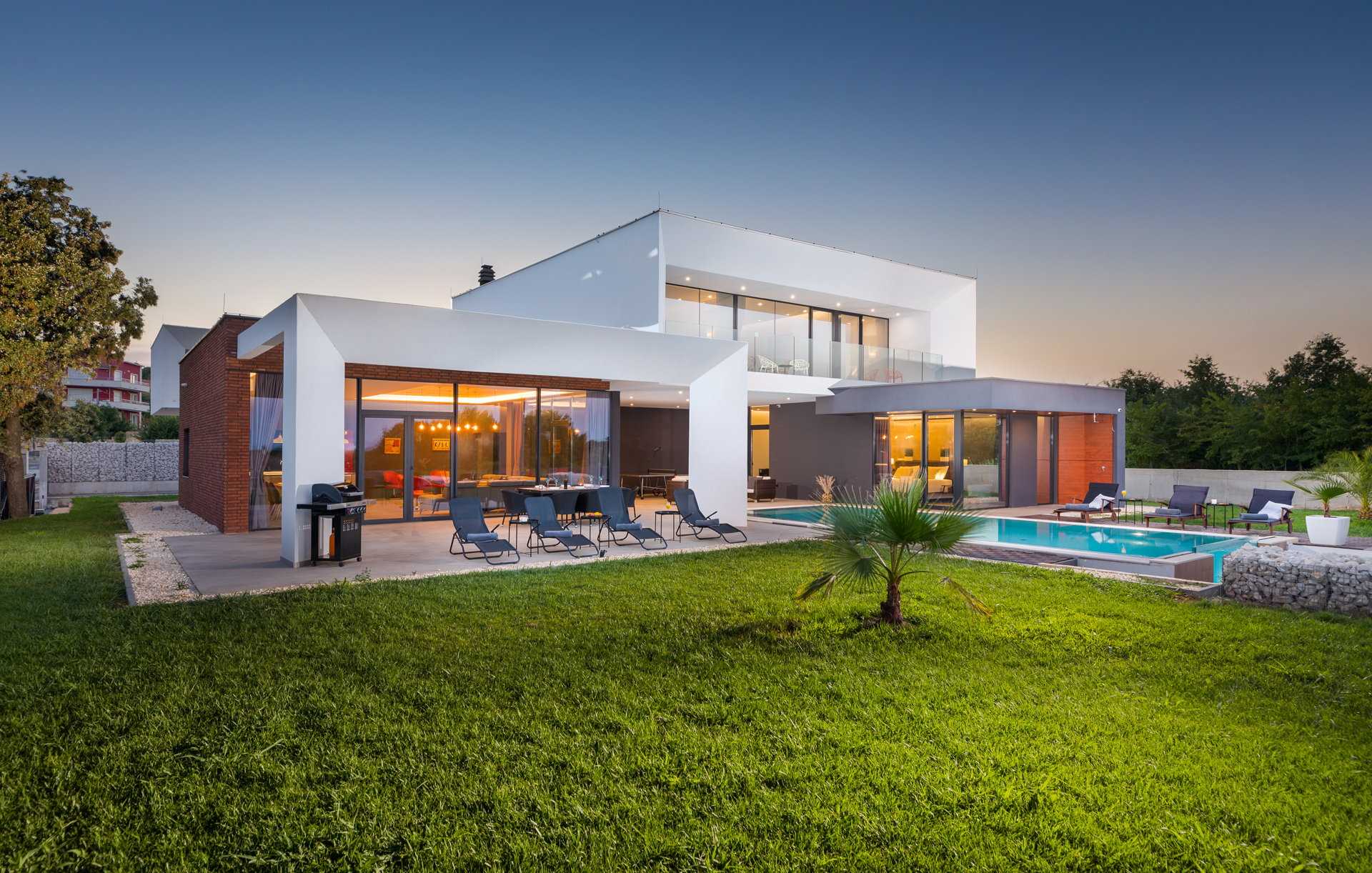 Luxury Villa Borealis with Pool