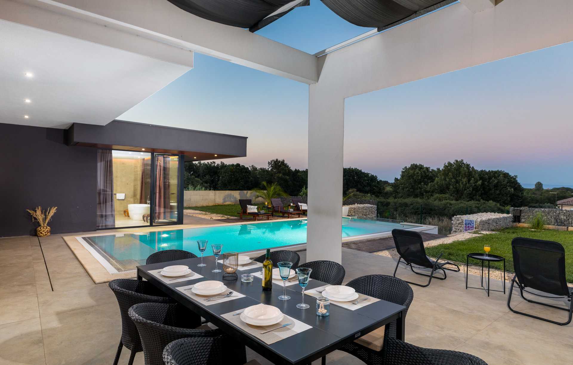 Luxury Villa Borealis with Pool