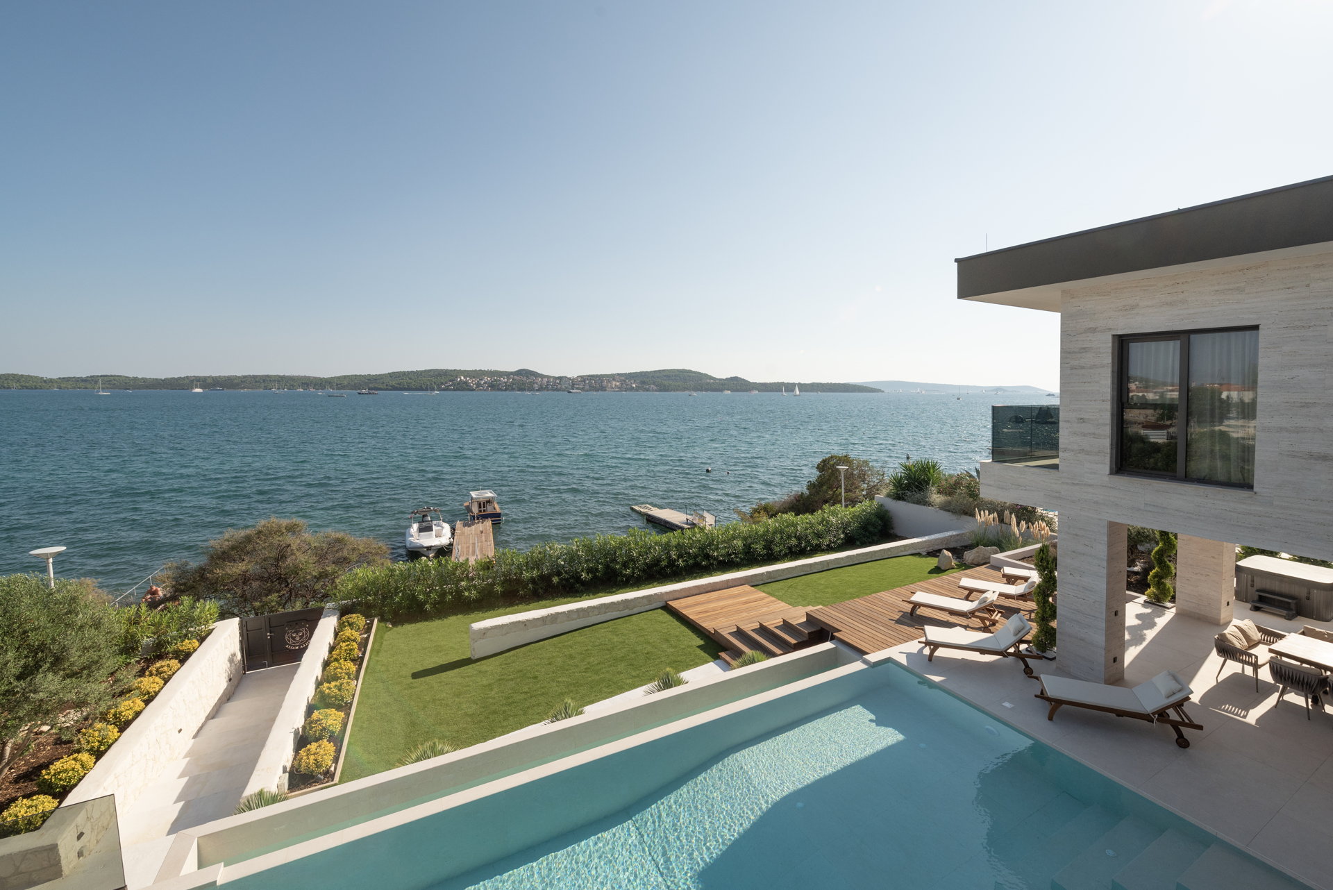 Beachfront Villa Nautilux with Pool