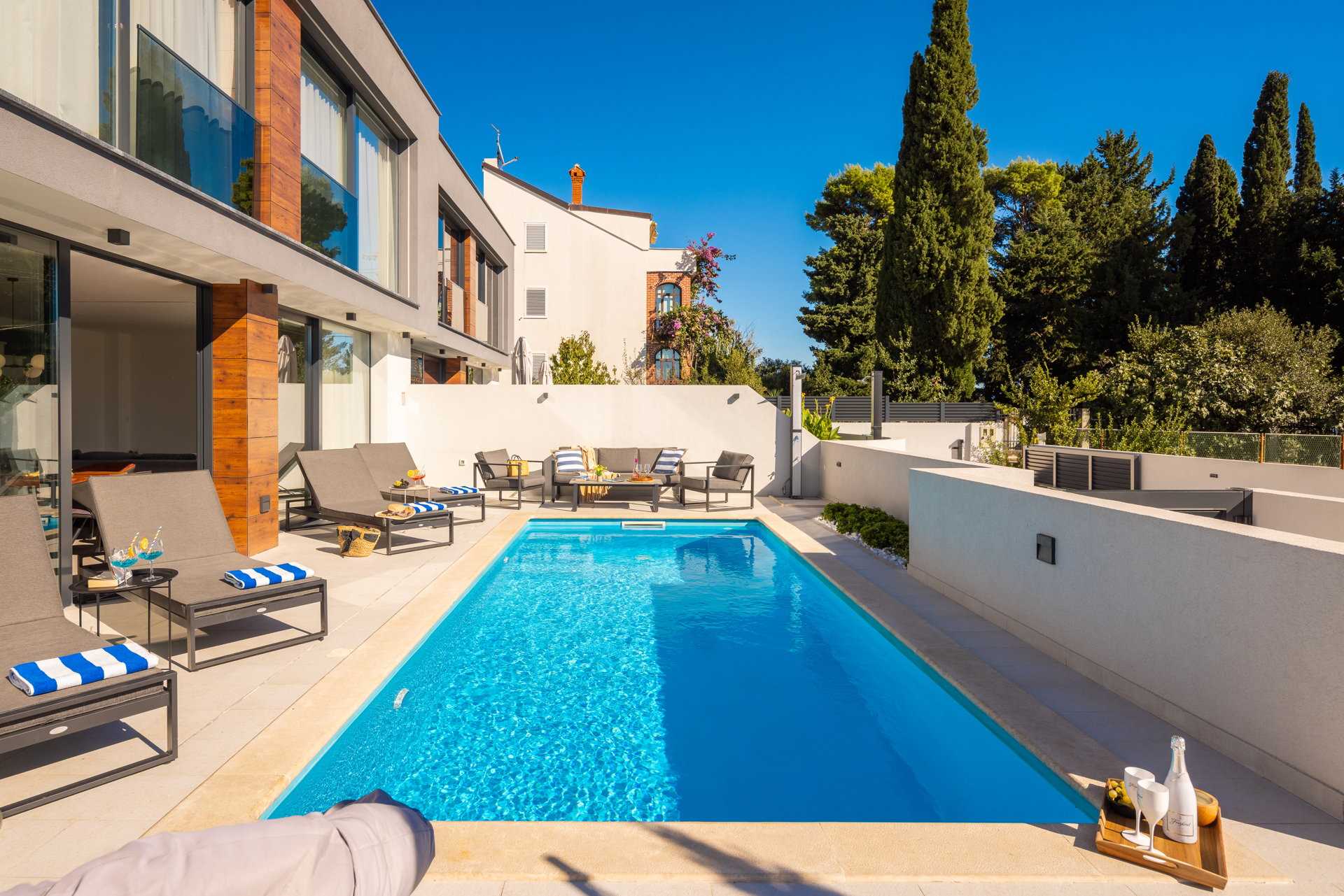 Lux Etera Villas Complex
