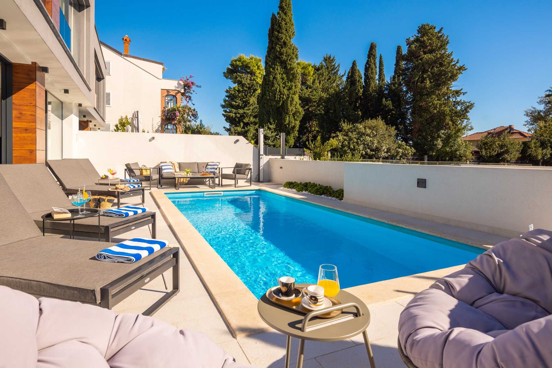 Lux Etera Villas Complex
