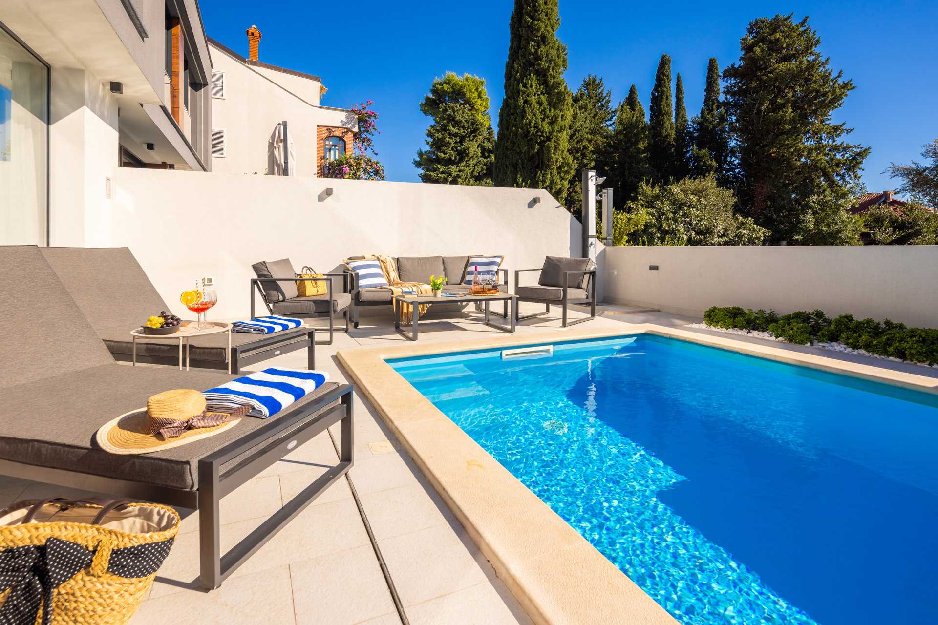 Lux Etera Villas Complex