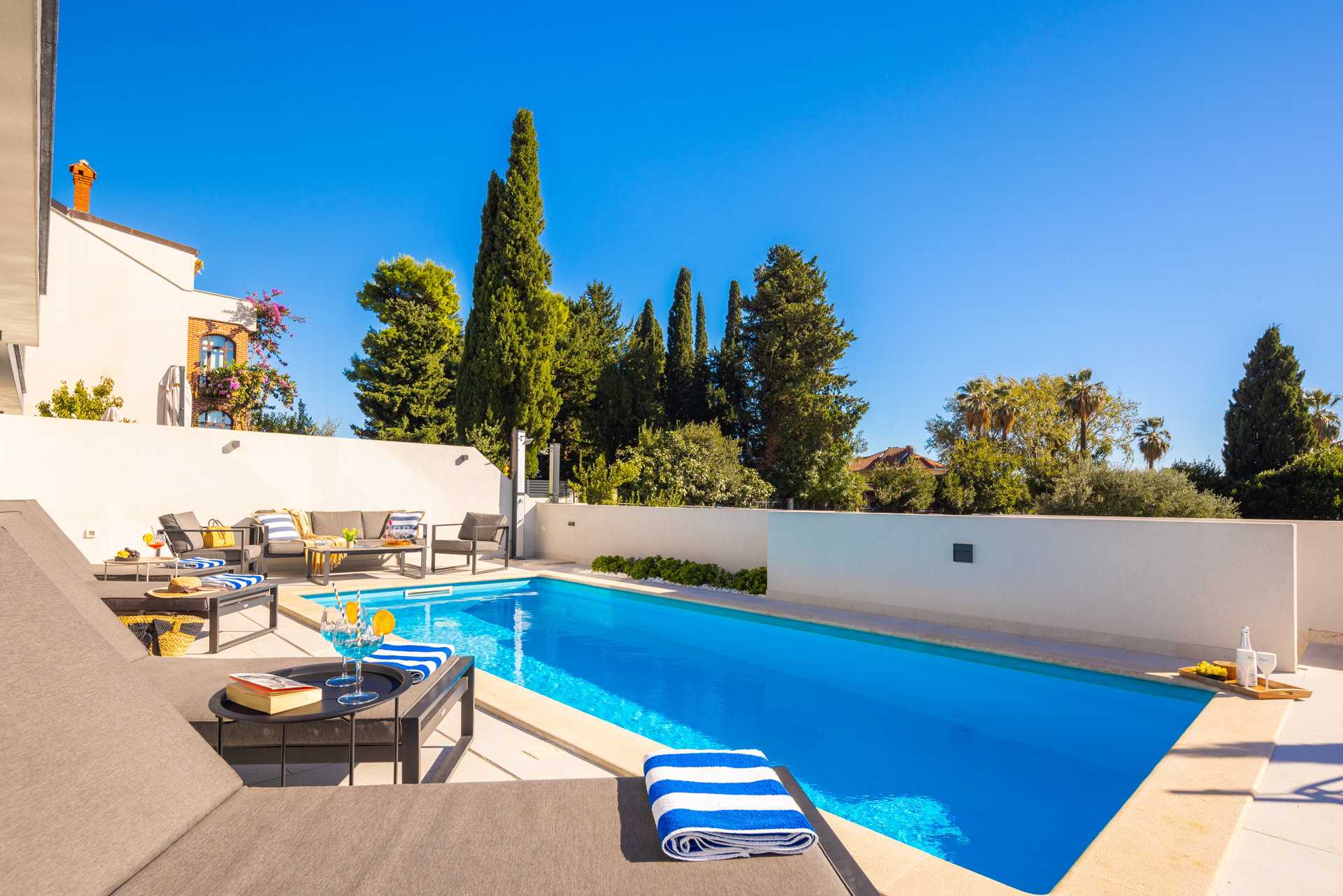 Lux Etera Villas Complex