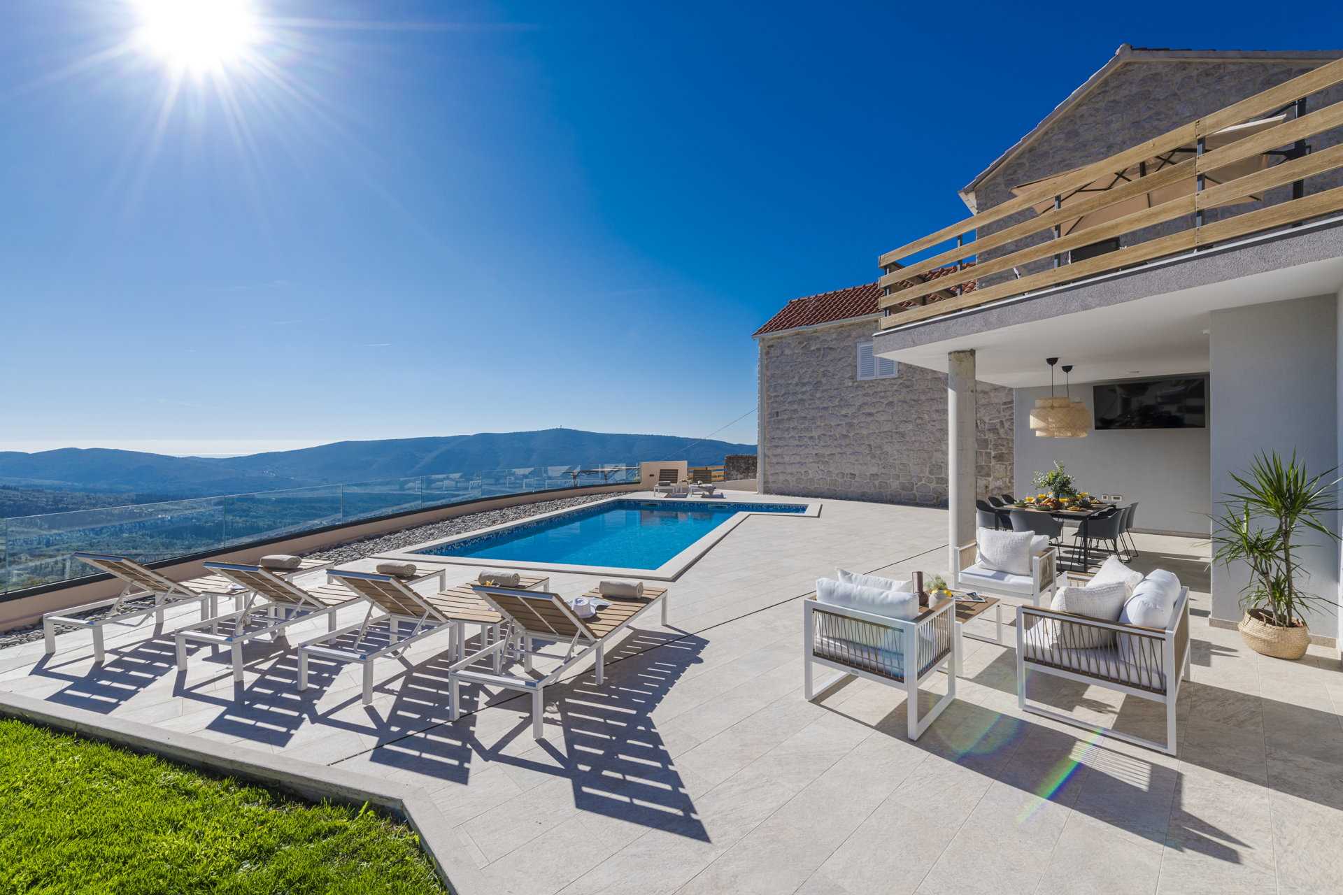 Villa Sentinel with Pool