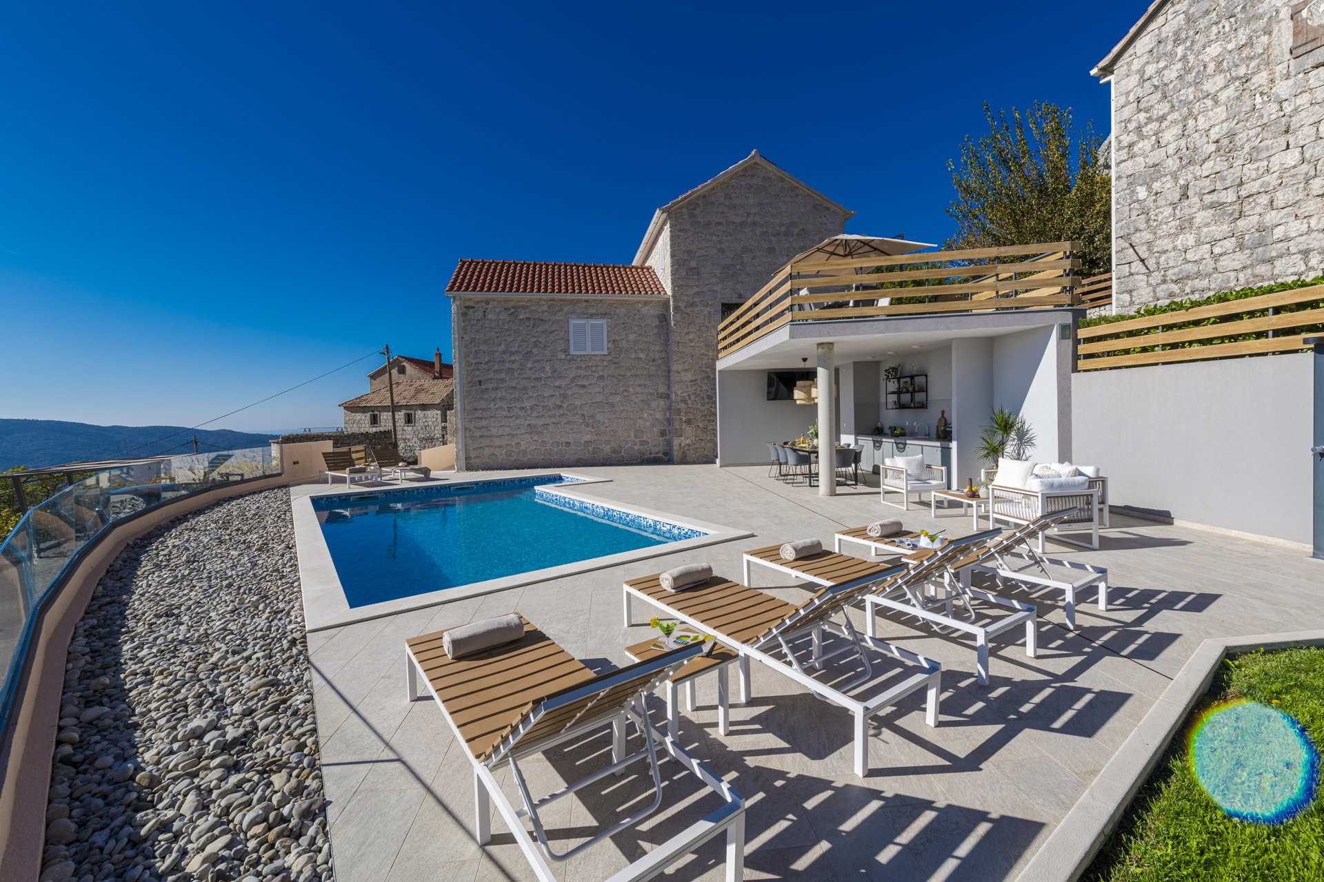 Villa Sentinel with Pool
