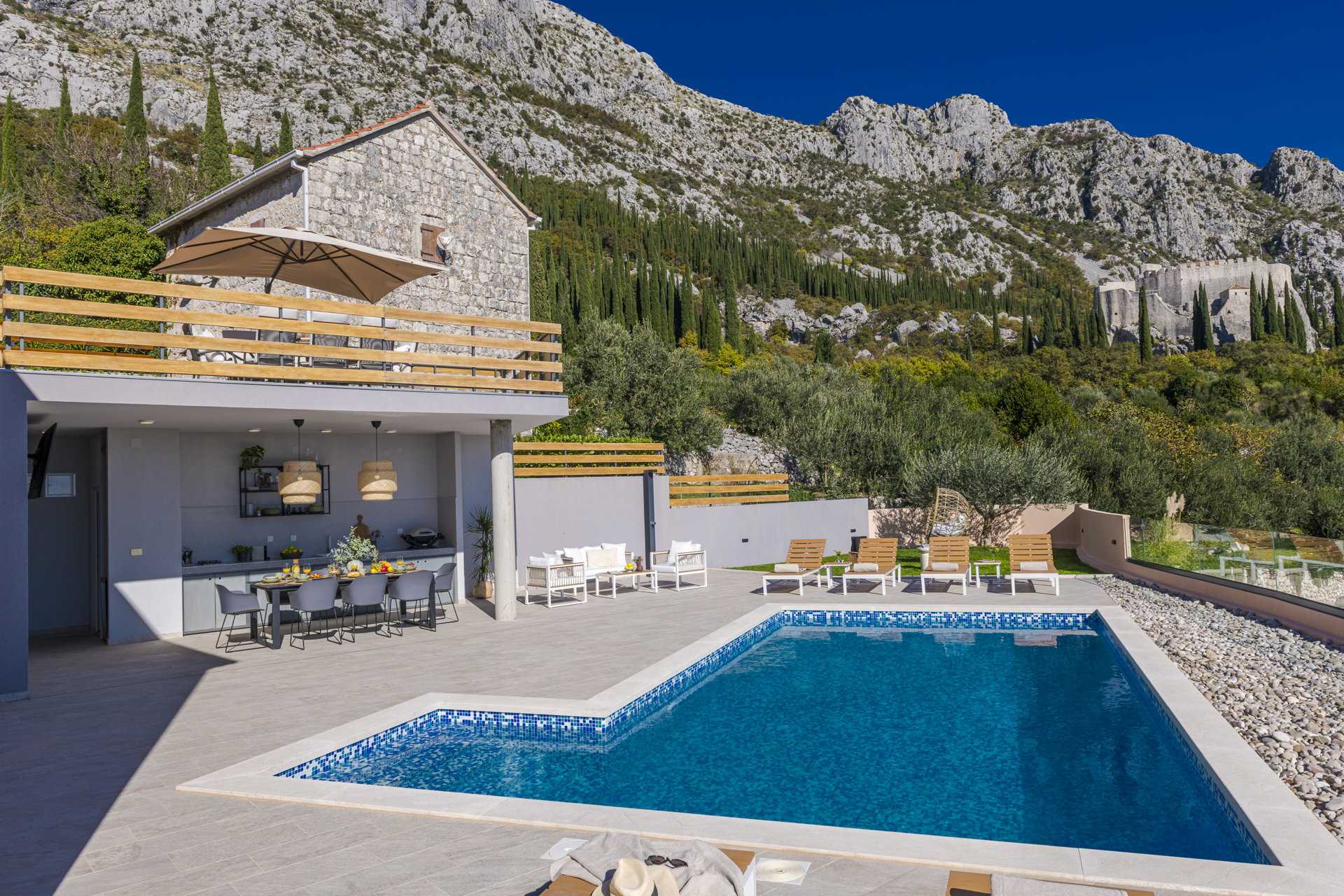 Villa Sentinel with Pool