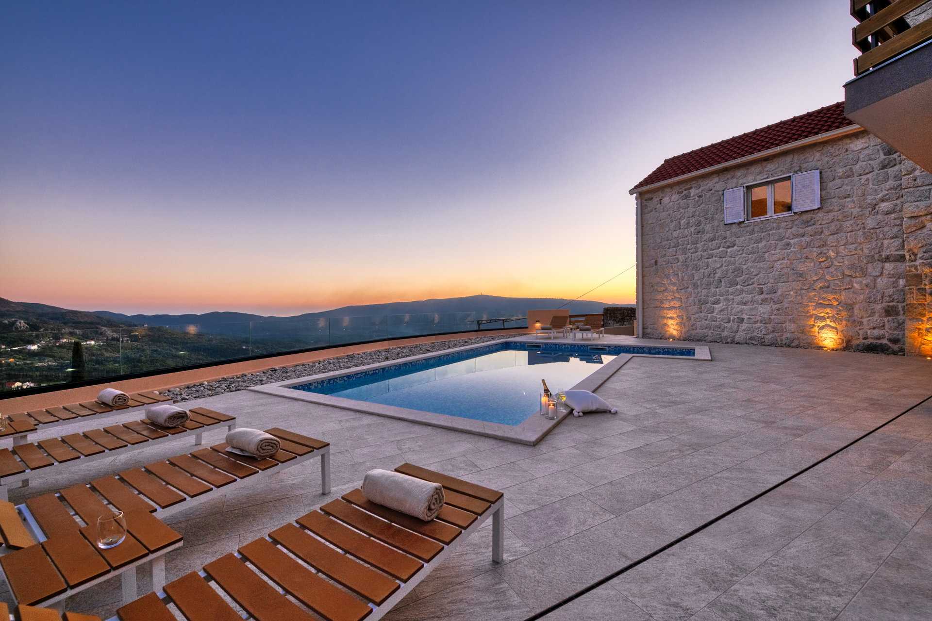 Villa Sentinel with Pool