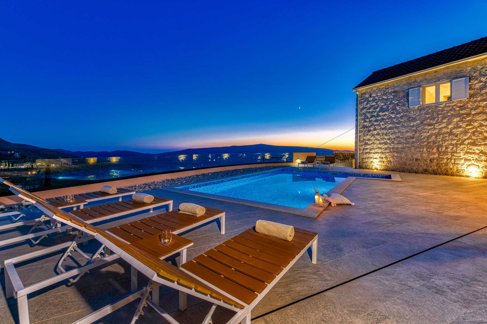 Villa Sentinel with Pool