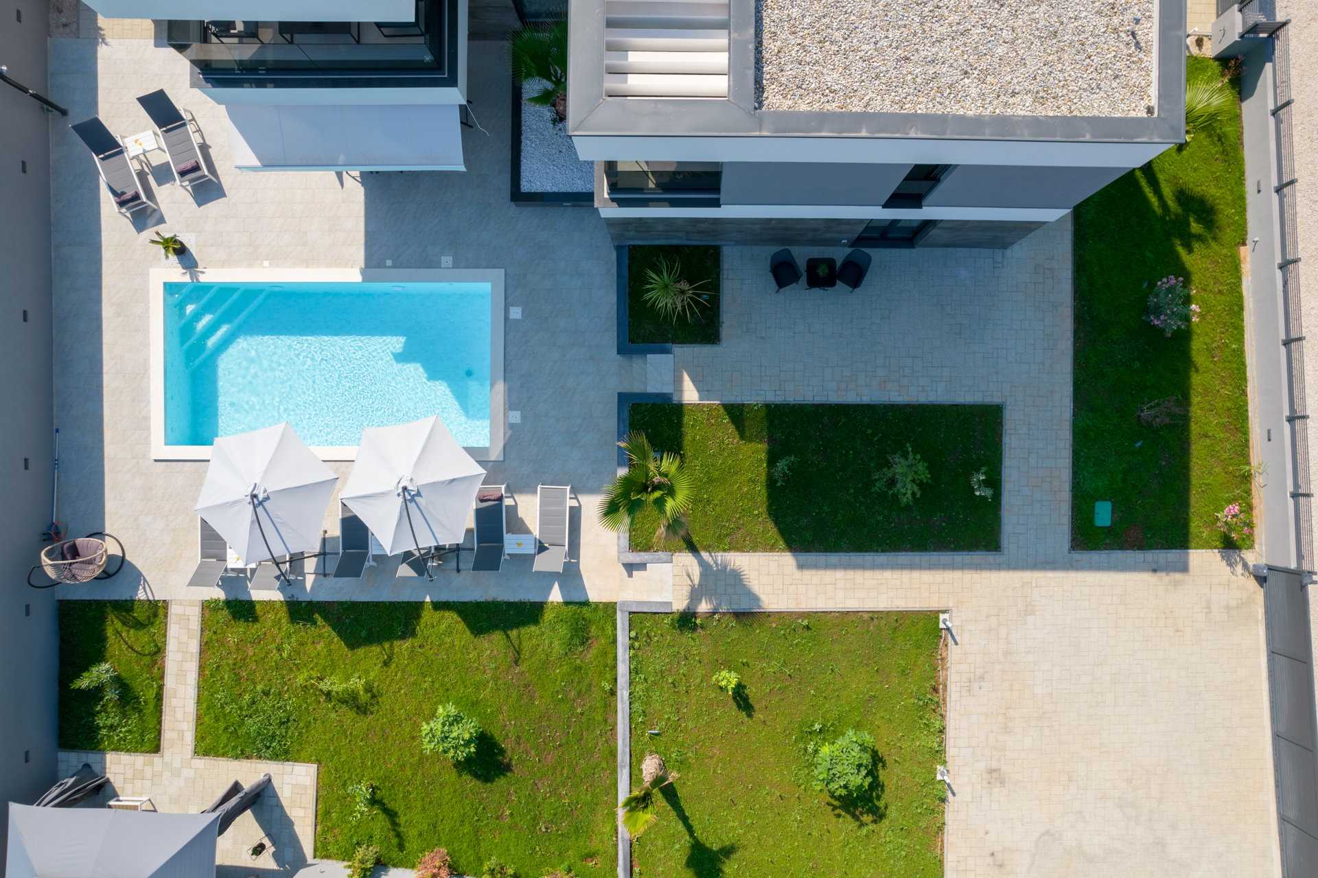 Villa Aura Prima with Pool