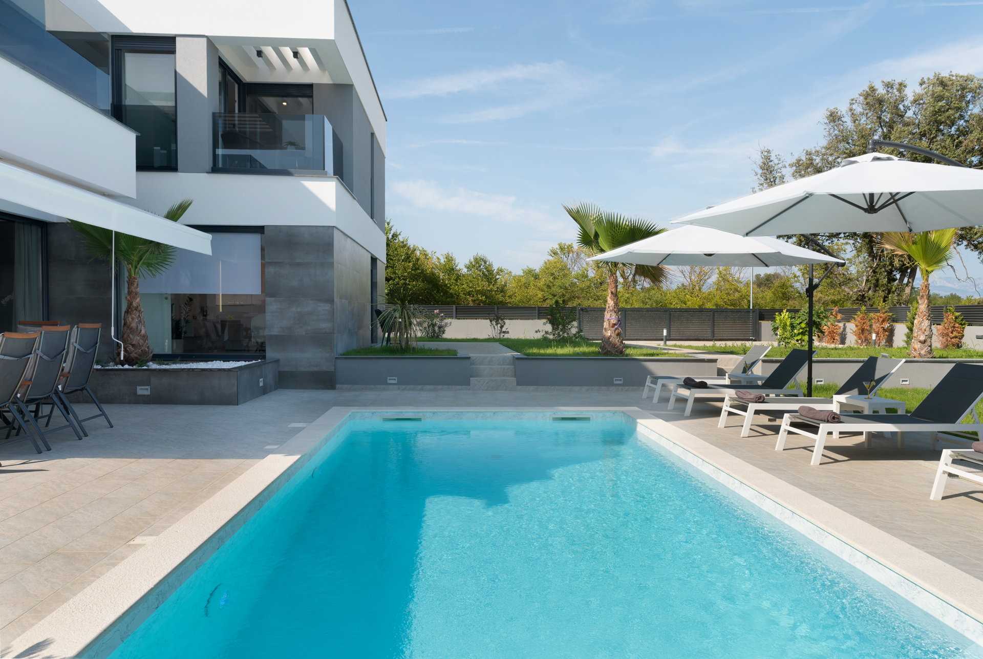 Villa Aura Prima with Pool