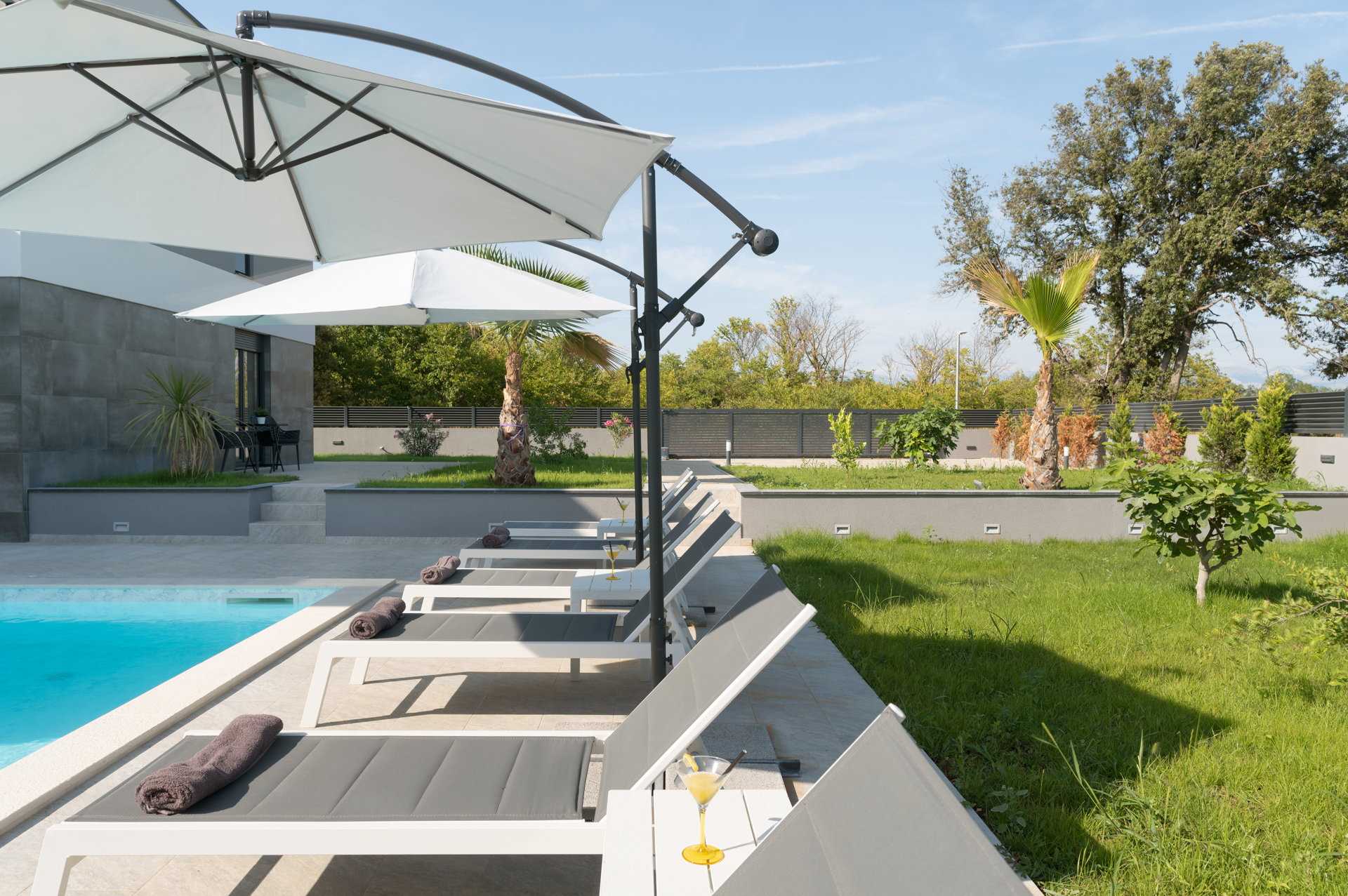 Villa Aura Prima with Pool