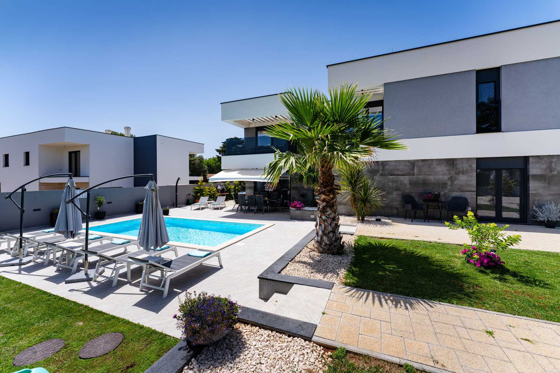 Villa Aura Prima with Pool