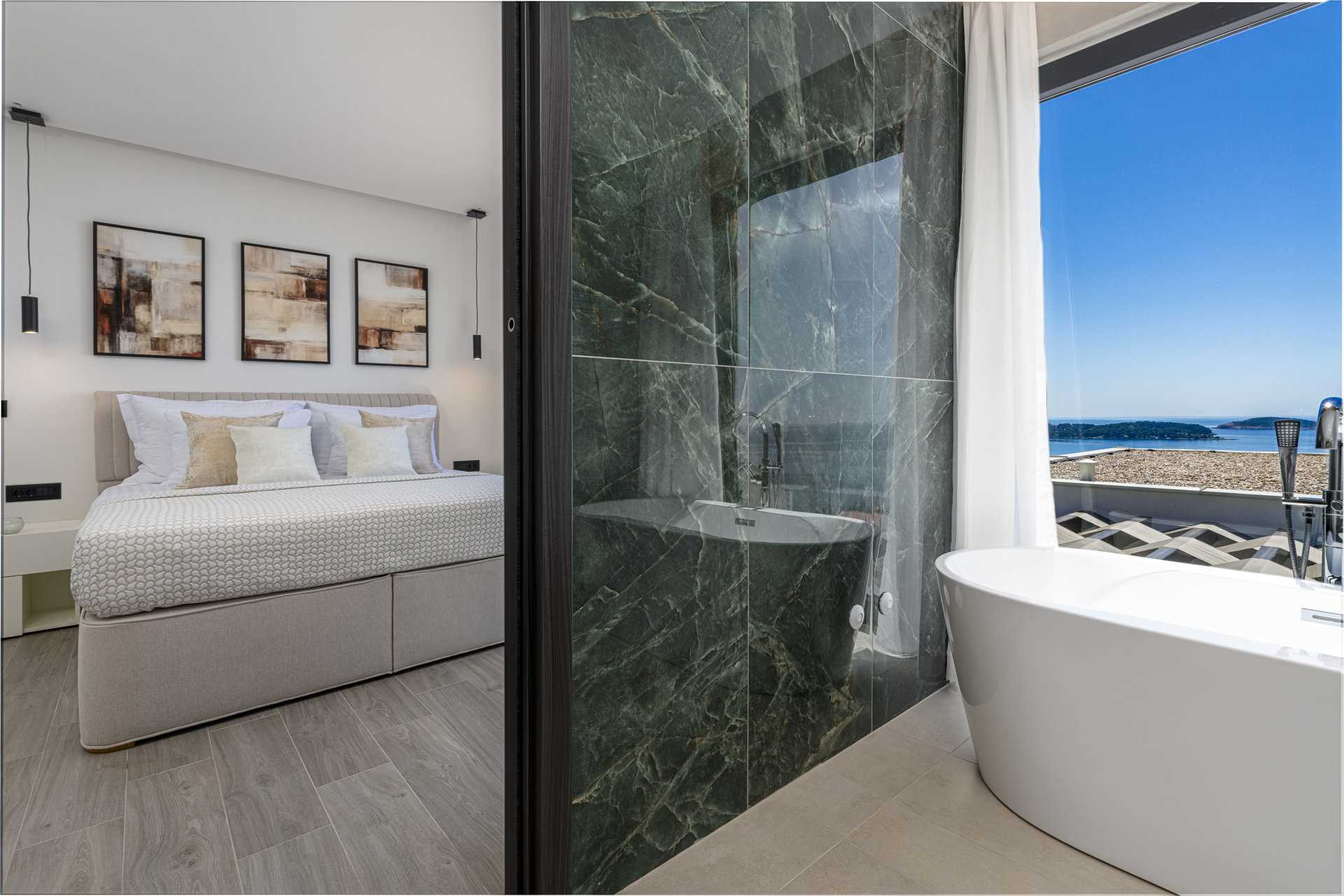 Villa Crystal Bloom with Infinity Pool