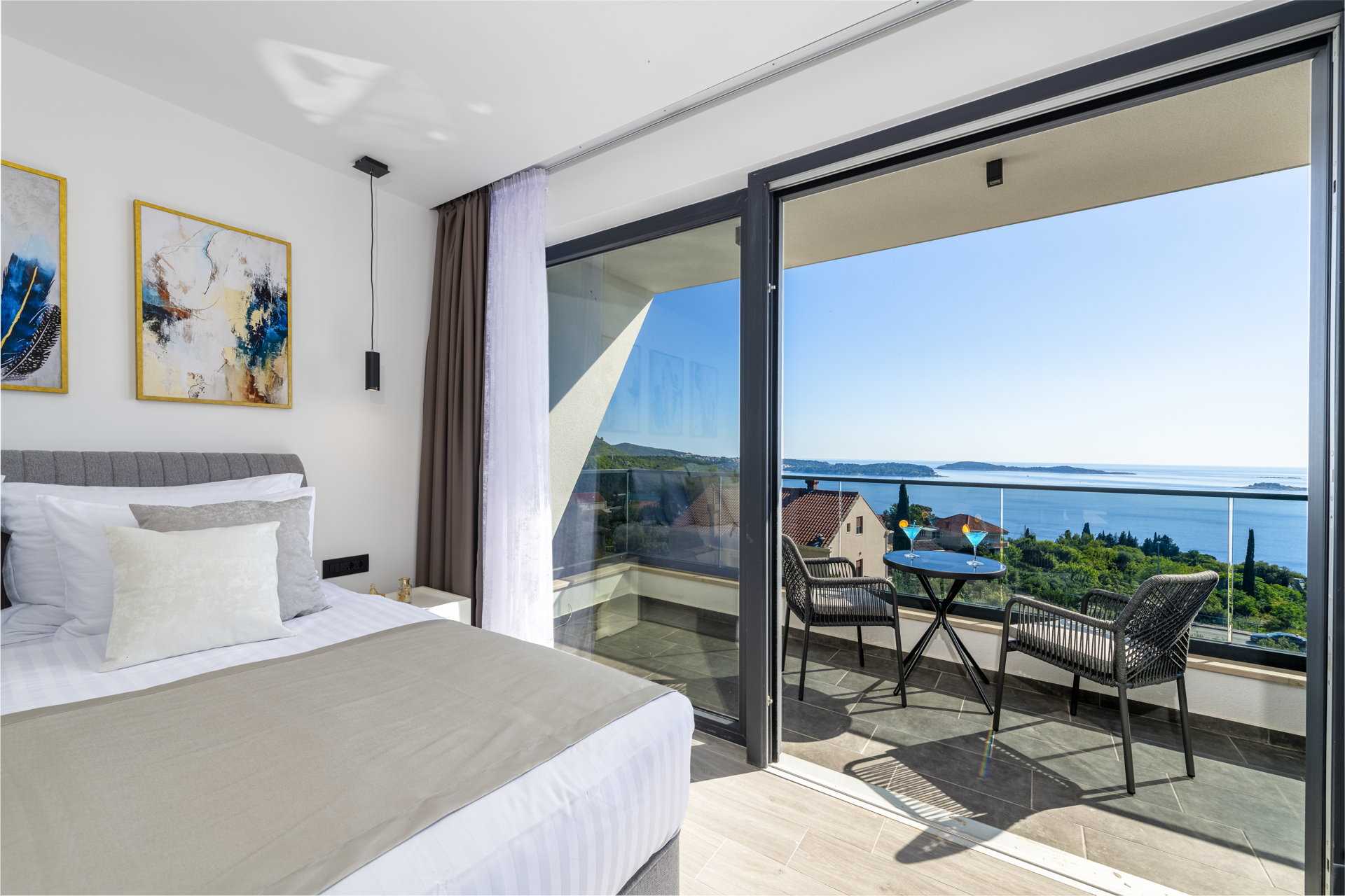 Villa Crystal Bloom with Infinity Pool