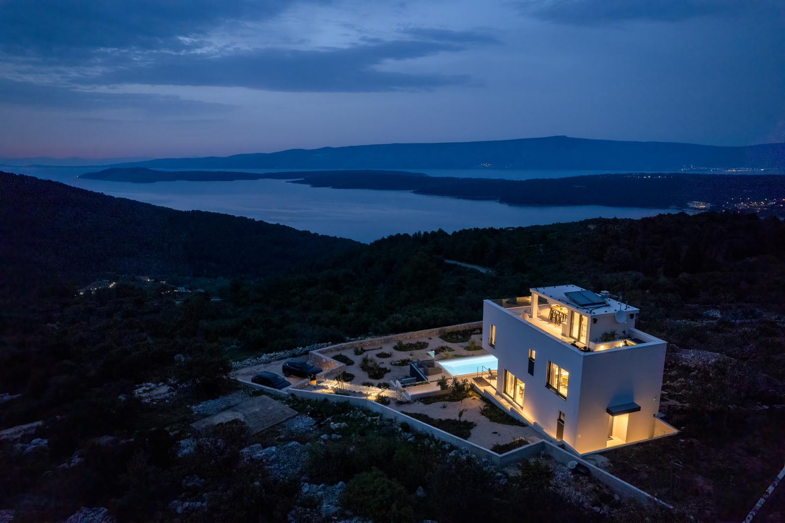Villa Skysail with Heated Pool