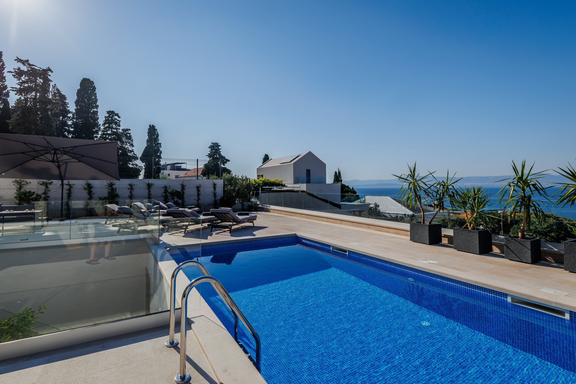 Villa Valleo with Pool